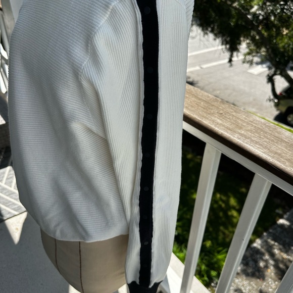 Blanc Noir sweater. Snap detail to wear multiple ways. Excellent preloved cond - Picture 3 of 5